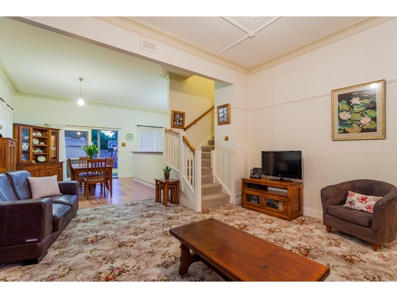 5 Nicholas Street, Newtown VIC 3220