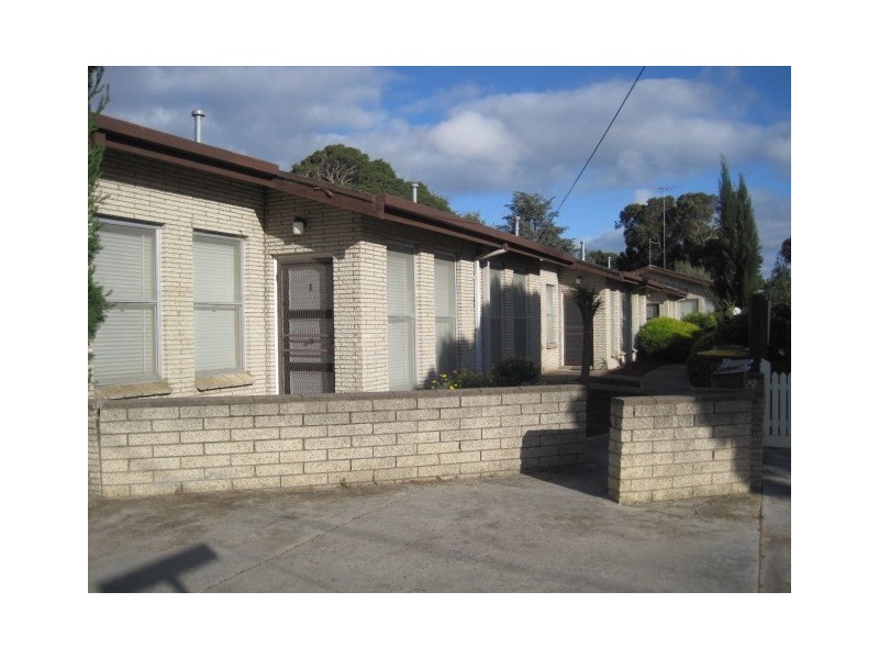 1/2a Staverly Road, Herne Hill VIC 3218