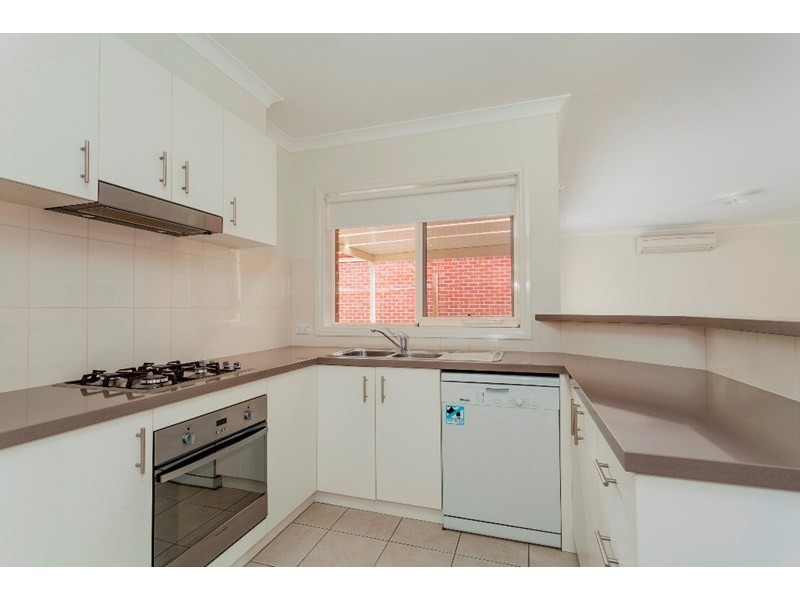 2/4 Mervyn Street, Newtown VIC 3220