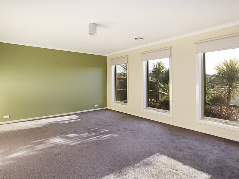 43 Hewitt Drive, Grovedale VIC 3216