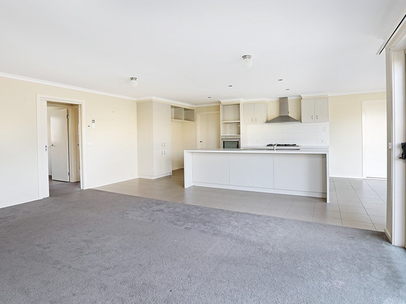 43 Hewitt Drive, Grovedale VIC 3216