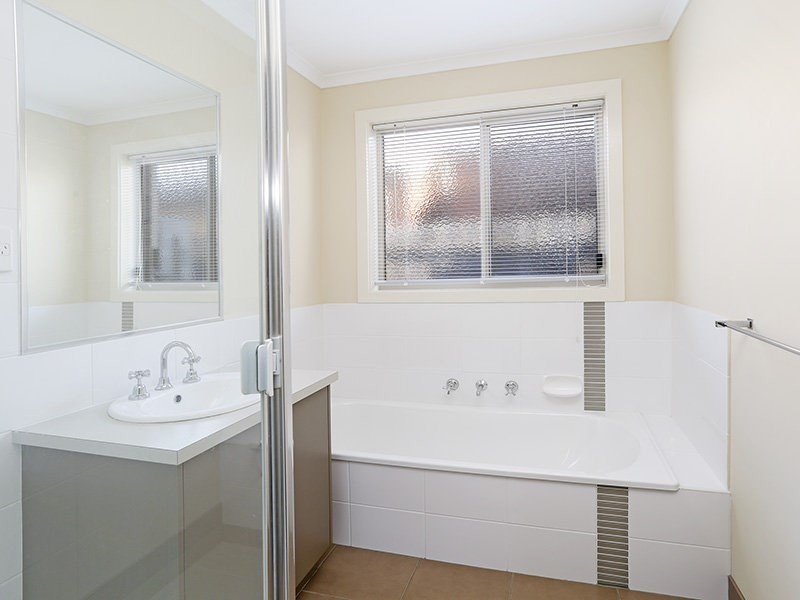 43 Hewitt Drive, Grovedale VIC 3216