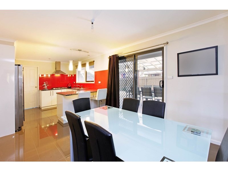 15 Aldershot Road, St Albans Park VIC 3219