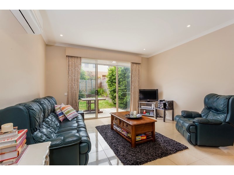 3/100-108 West Fyans Street, Newtown VIC 3220