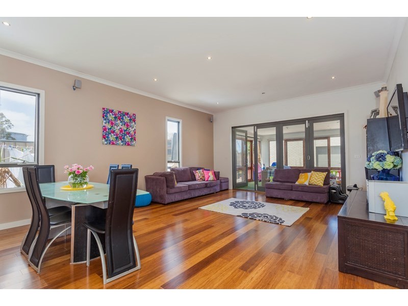 120 Pearl Bay Passage, St Leonards VIC 3223