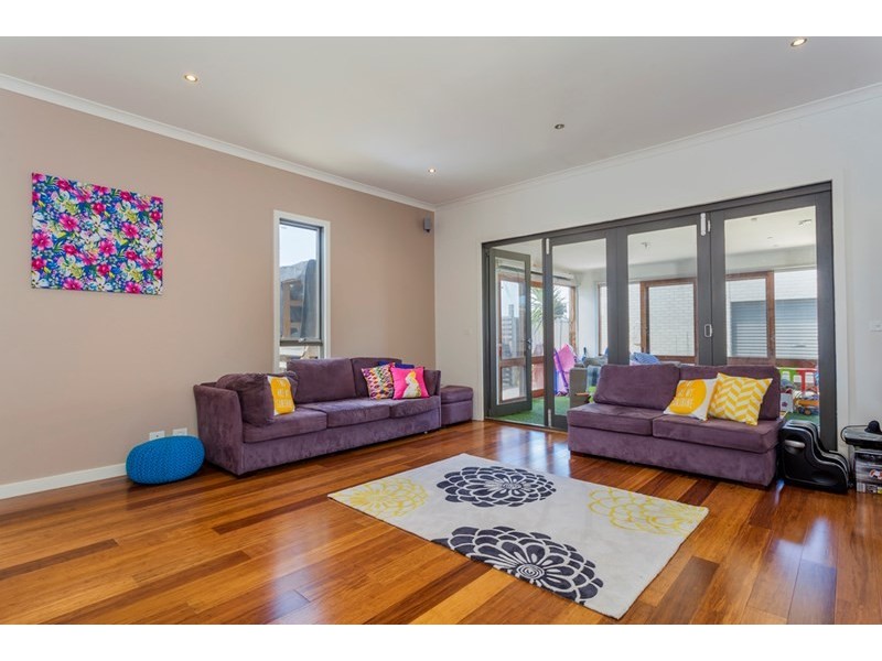 120 Pearl Bay Passage, St Leonards VIC 3223