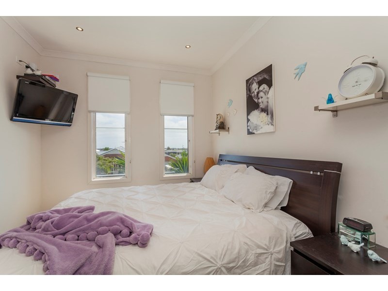 120 Pearl Bay Passage, St Leonards VIC 3223