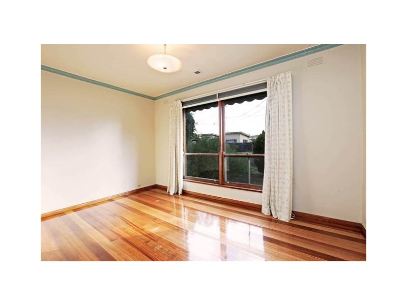 1 Sladen Street, Hamlyn Heights VIC 3215