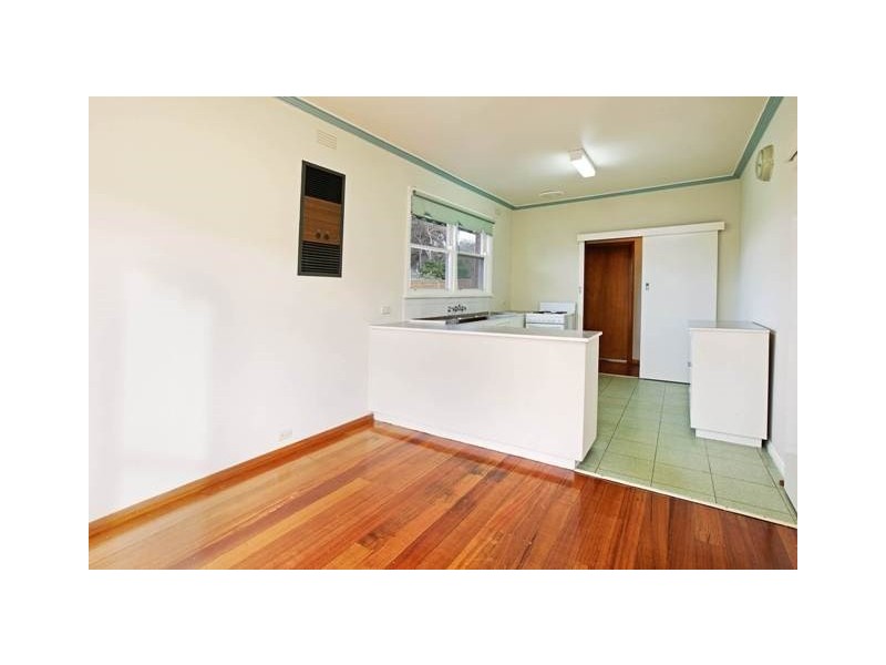 1 Sladen Street, Hamlyn Heights VIC 3215