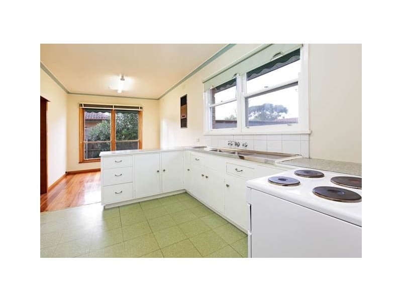 1 Sladen Street, Hamlyn Heights VIC 3215