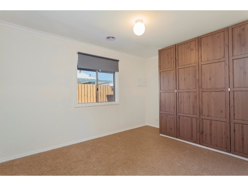 2/6 Kookaburra Court, Norlane VIC 3214