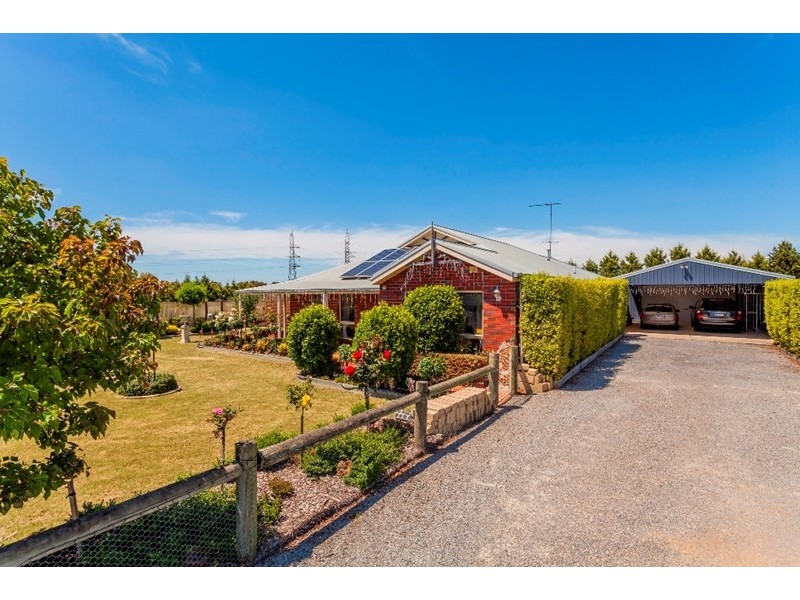 13-14 Cedarwood Court, St Albans Park VIC 3219