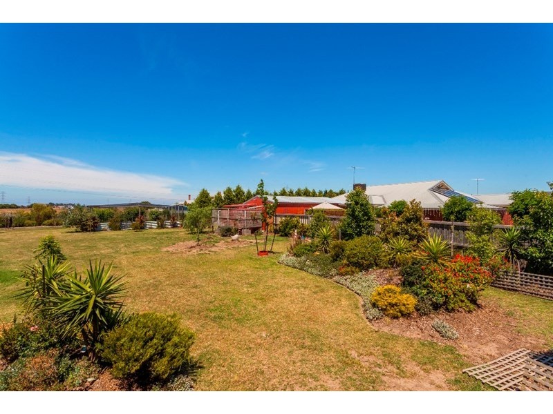 13-14 Cedarwood Court, St Albans Park VIC 3219