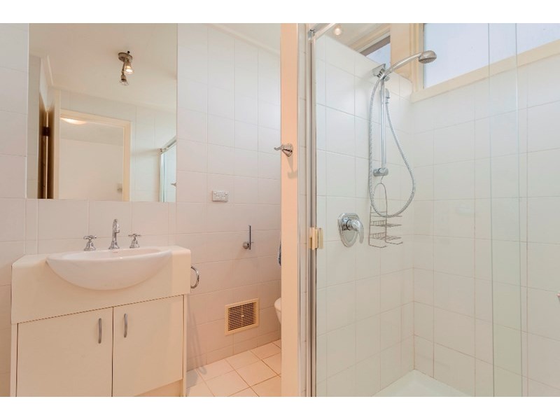 2/4 Fitzroy, Geelong VIC 3220