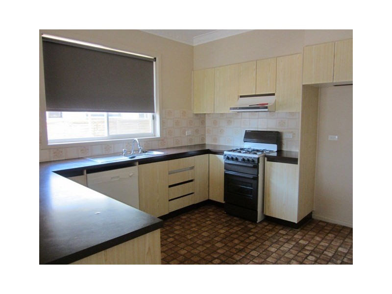 32 Bellarine Highway, Newcomb VIC 3219