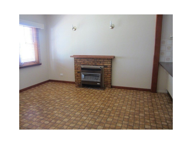 32 Bellarine Highway, Newcomb VIC 3219