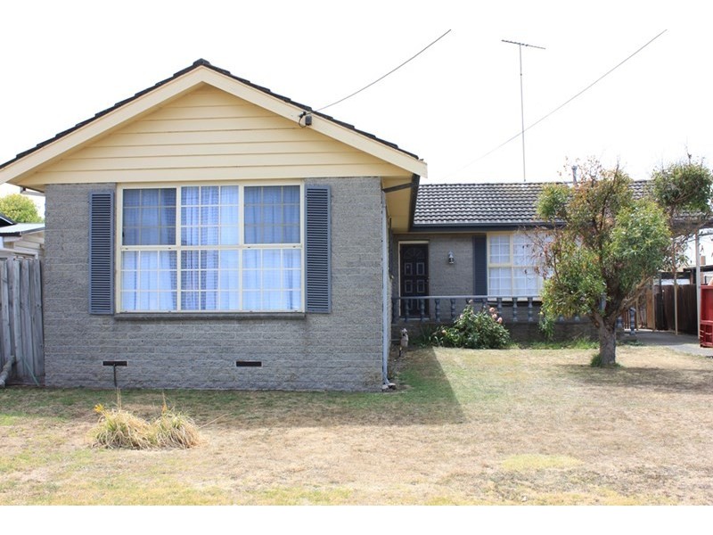 37 Watsons Road, Newcomb VIC 3219