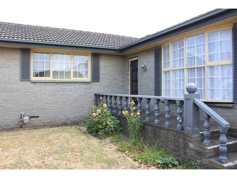 37 Watsons Road, Newcomb VIC 3219