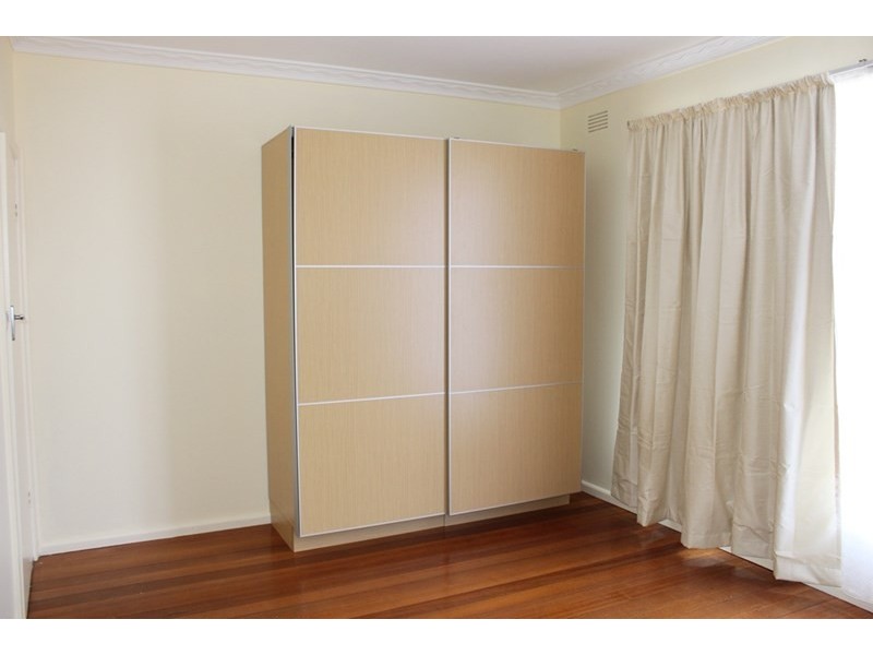 37 Watsons Road, Newcomb VIC 3219