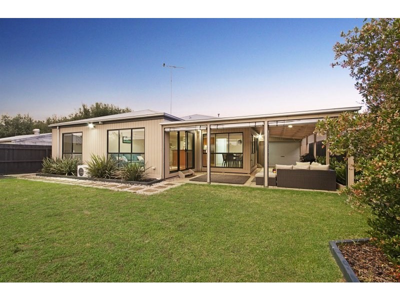 11 Stringers Lane, Leopold VIC 3224