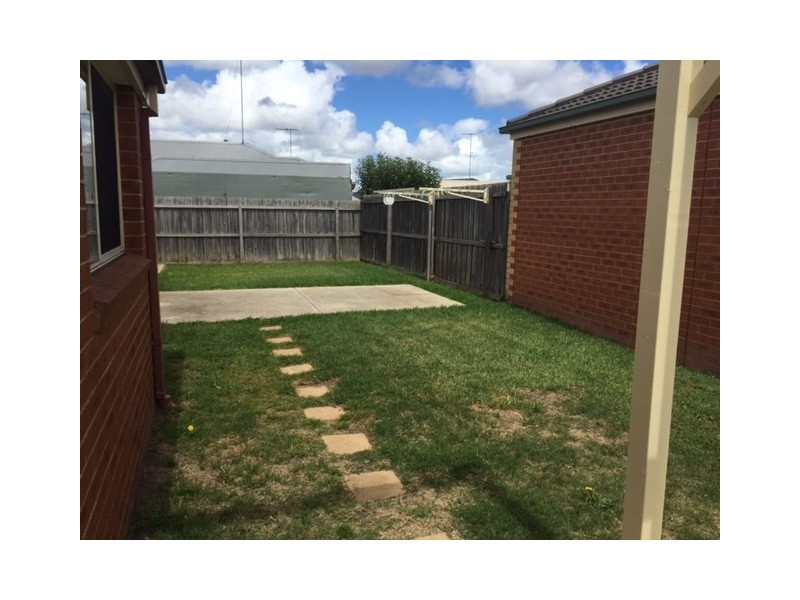 1/12 Alcott Road, St Albans Park VIC 3219