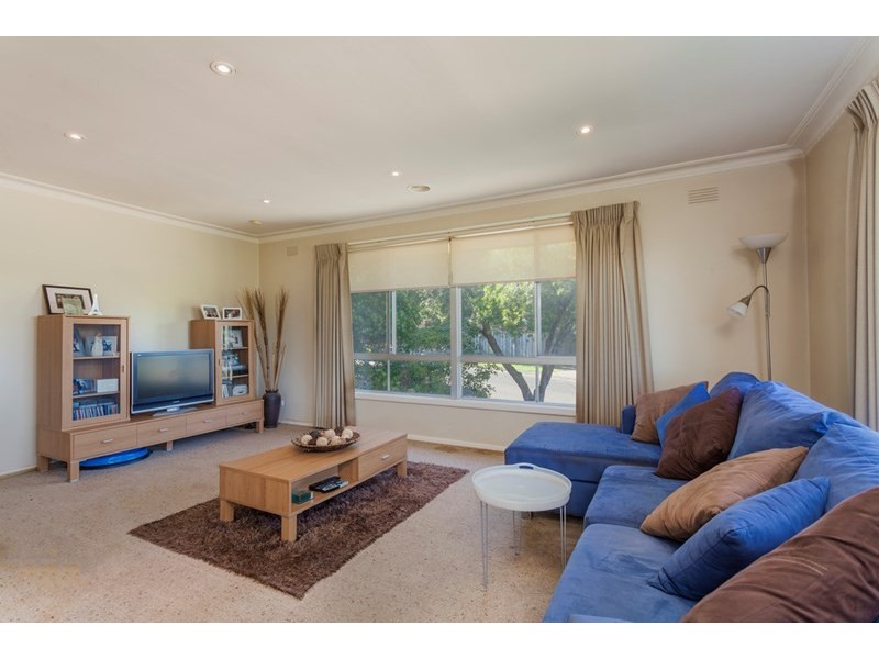 25 Fairbrae Avenue, Belmont VIC 3216