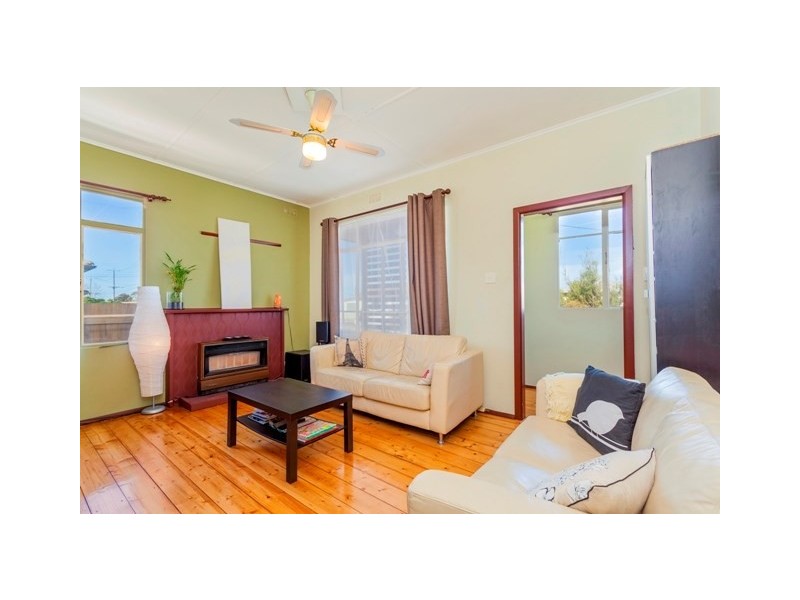 23 Pettitt Crescent, Norlane VIC 3214