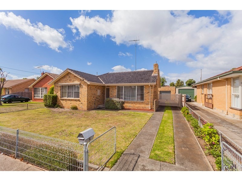 19 Wyoming Avenue, Corio VIC 3214