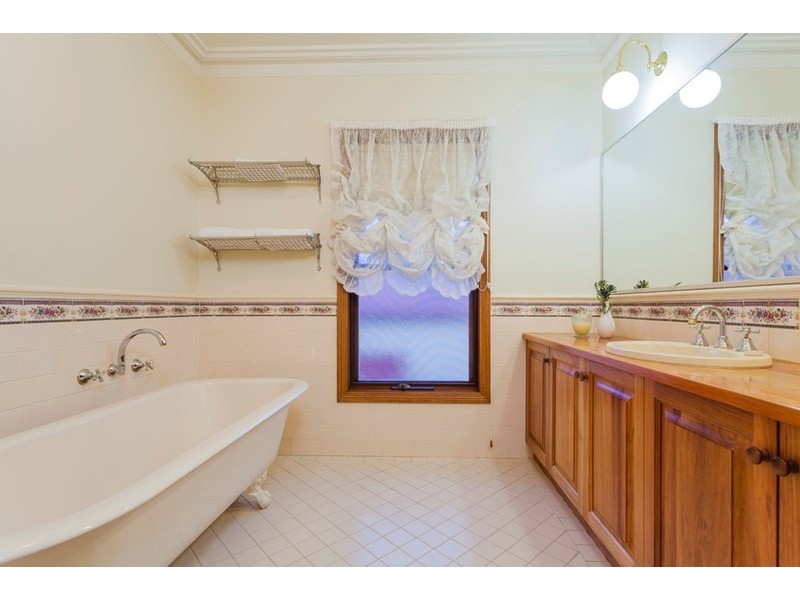 160 Kilgour Street, Geelong VIC 3220