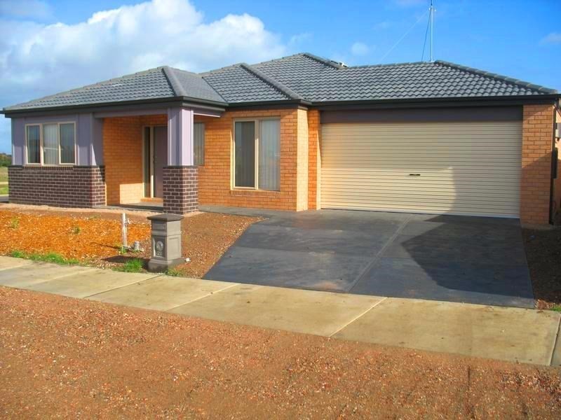 28 Sugargum Drive, Waurn Ponds VIC 3216