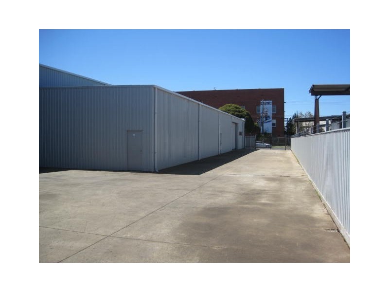 16 Baxter Road, North Geelong VIC 3215