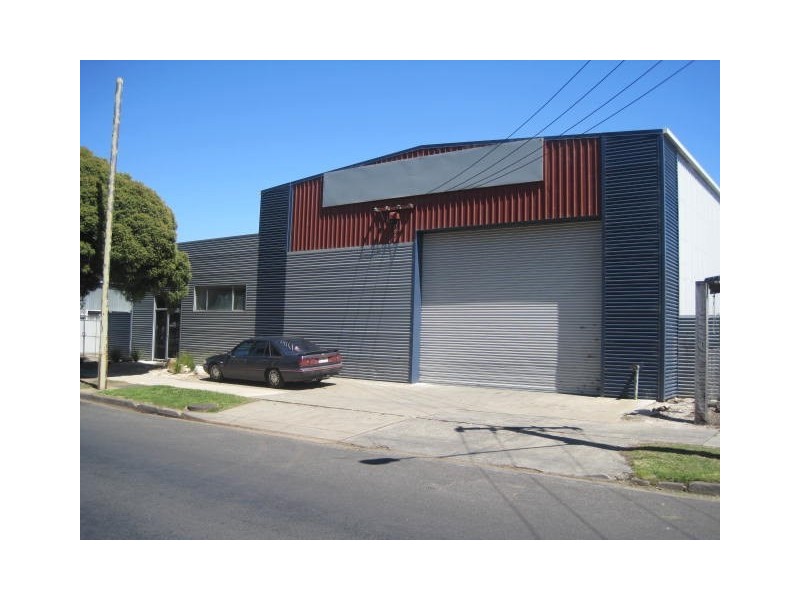 16 Baxter Road, North Geelong VIC 3215