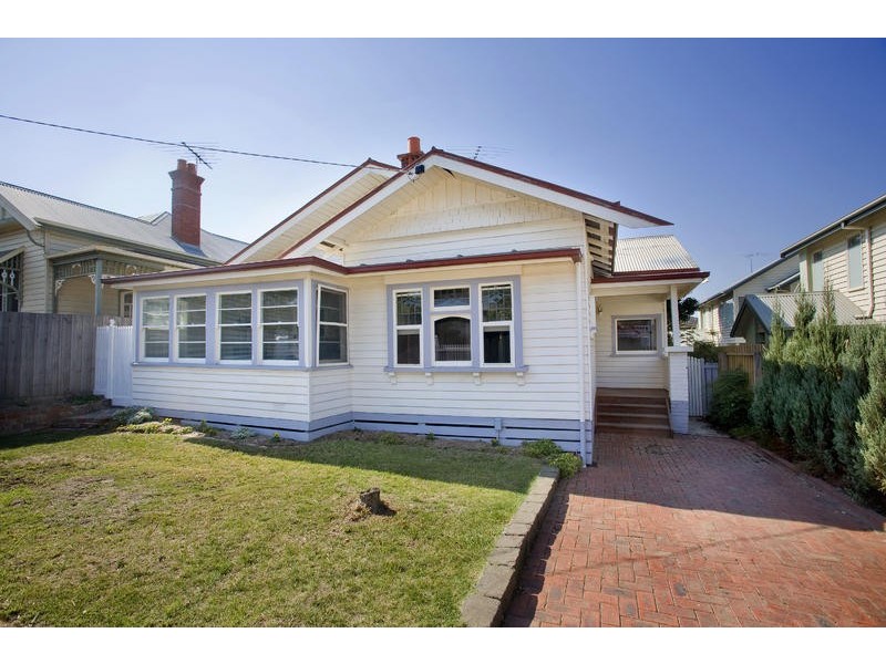 14 Stinton Avenue, Newtown VIC 3220