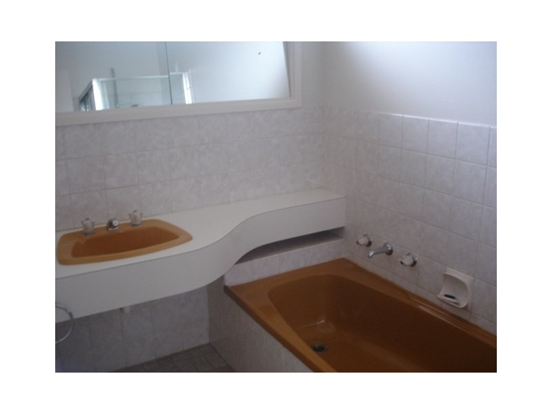 8/270A Pakington Street, Newtown VIC 3220