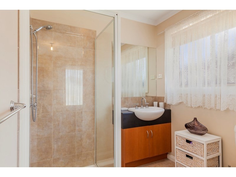 9 Haugh Street, Lovely Banks VIC 3221