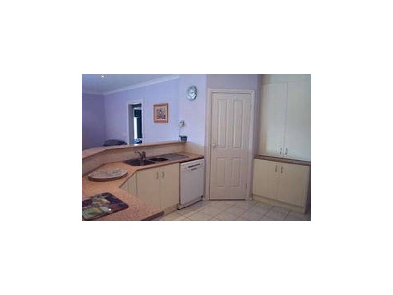 8 Split Court, Leopold VIC 3224