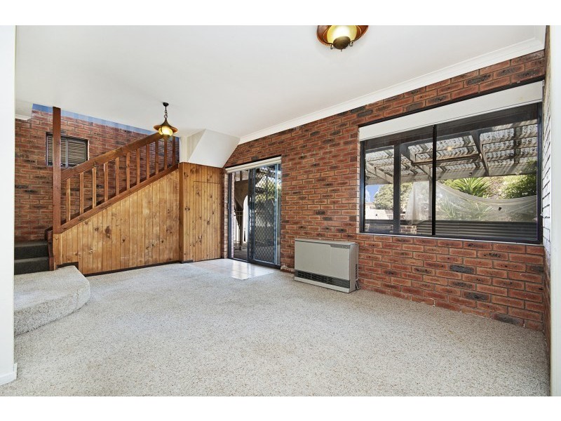 23 Toyne Avenue, Hamlyn Heights VIC 3215