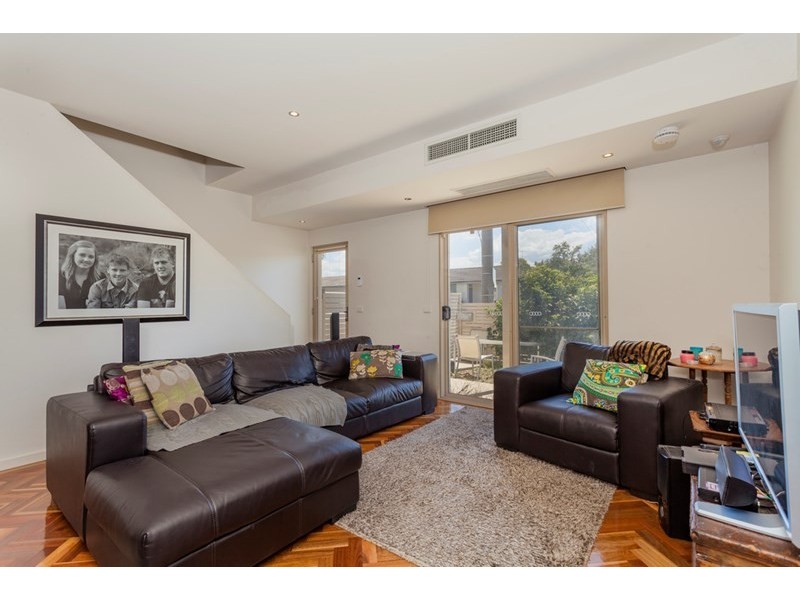 1 Marshall Street, Newtown VIC 3220