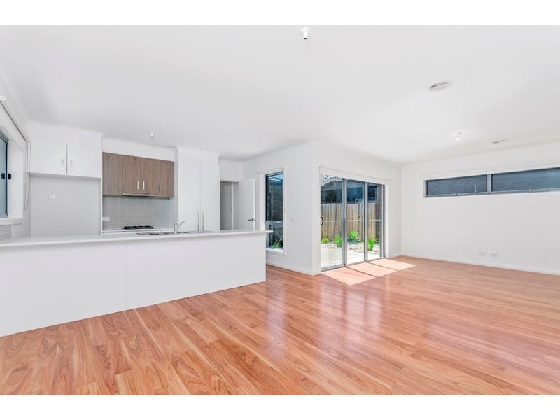 11/31 Helms Street, Newcomb VIC 3219