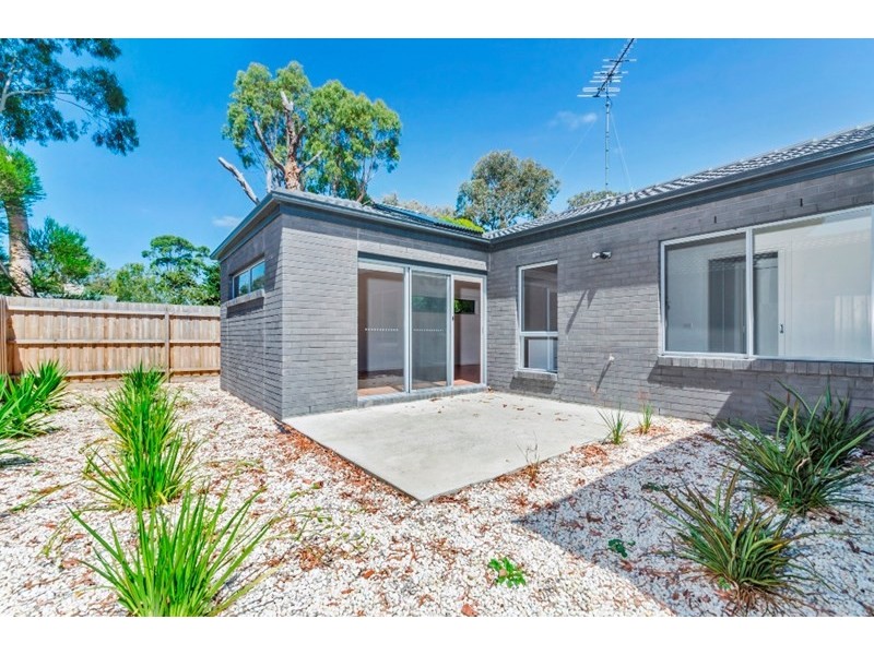 11/31 Helms Street, Newcomb VIC 3219