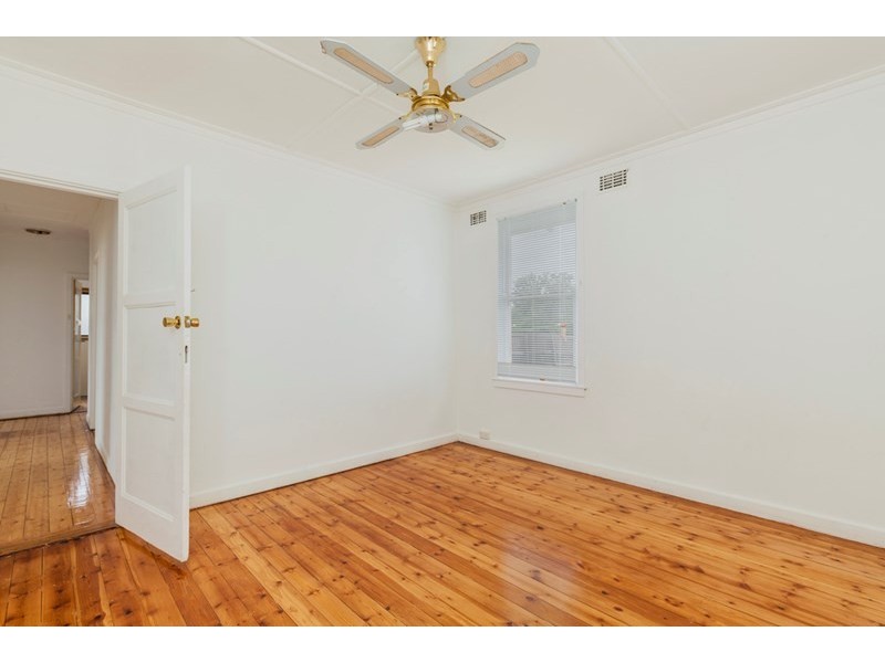 31 Watsonia Grove, Norlane VIC 3214