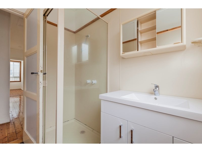 31 Watsonia Grove, Norlane VIC 3214