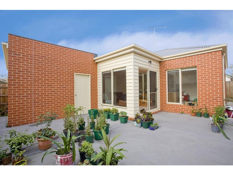 1a Kinross Street, Belmont VIC 3216