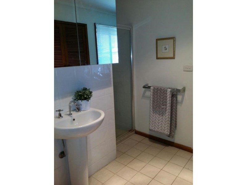 27 Gwyther Road, Highton VIC 3216