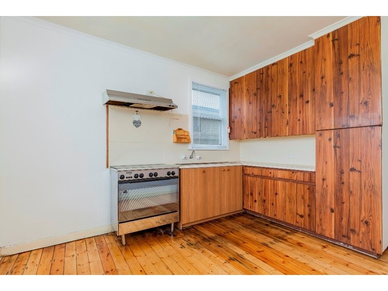 31 Watsonia Grove, Norlane VIC 3214