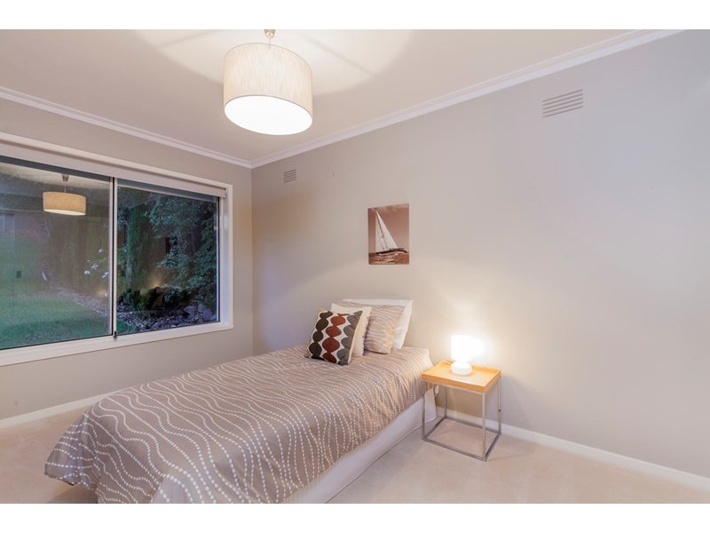 2 Heathfield Court, Newtown VIC 3220