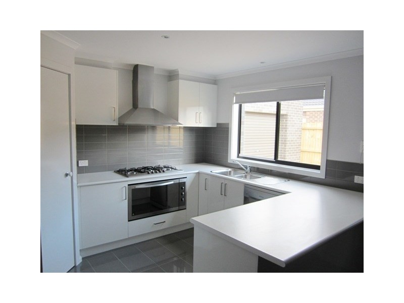 17 Swamphen Drive, Leopold VIC 3224