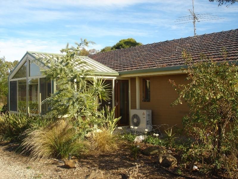10 Frys Road, Lara VIC 3212