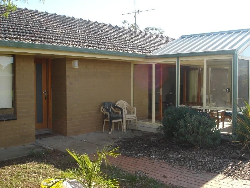 10 Frys Road, Lara VIC 3212