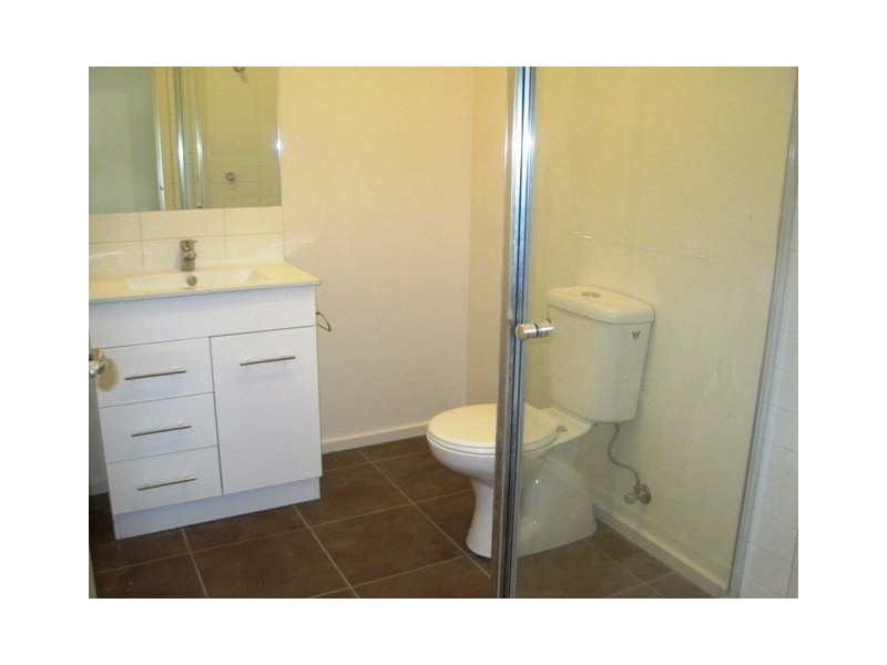 2/8 Nikola Court, Marshall VIC 3216